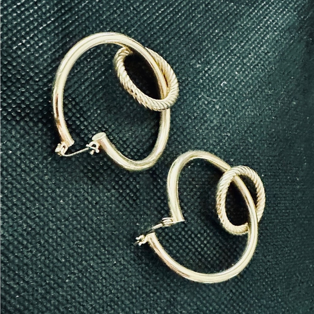 14K Gold Double Circle Hoop Earrings 1.5” - Picture 6 of 11